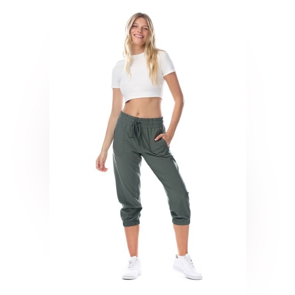 Women’s Kyodan army green KEEP IT MOVING crop pants size Large - Picture 3 of 15